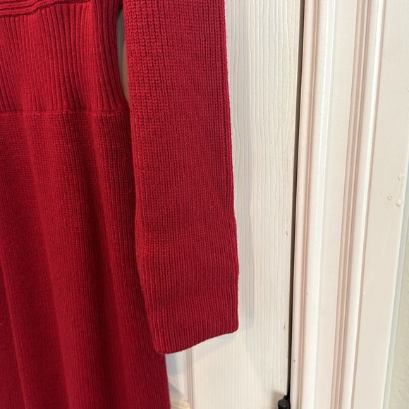 Red sweater dress size Medium Express - Picture 9 of 10